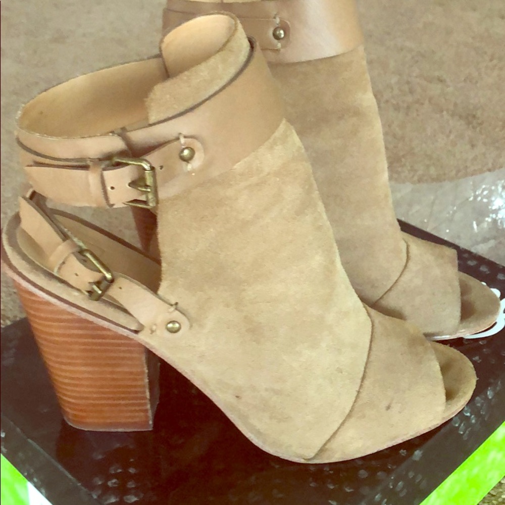 Joe’s shoes